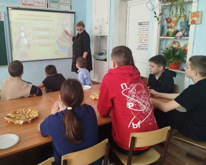 В нашей школе прошло мероприятие, посвящённое Масленице.